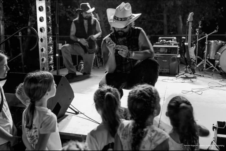 Kirk Basquez fan interaction