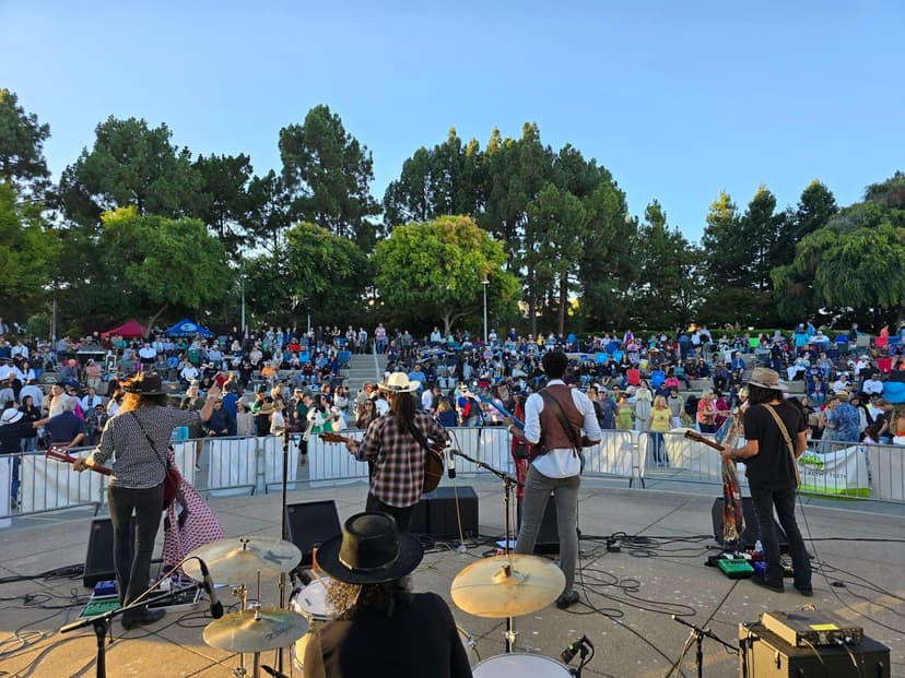 Kirk Basquez outdoor festival